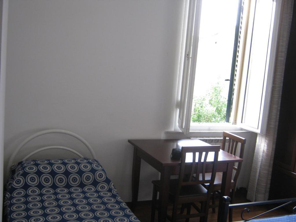 Tower'S Garden Bed & Breakfast Pisa Phòng bức ảnh